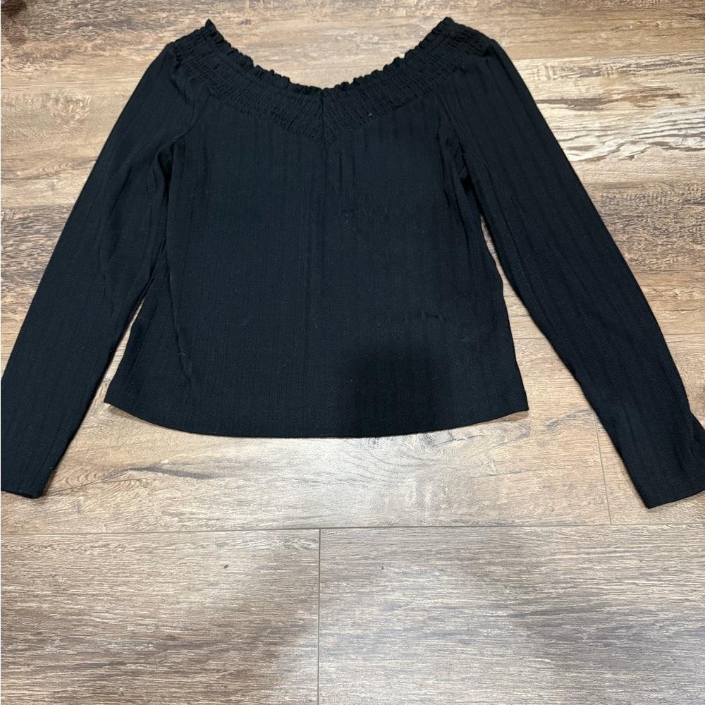 Jessica Simpson Black V-Neck Blouse